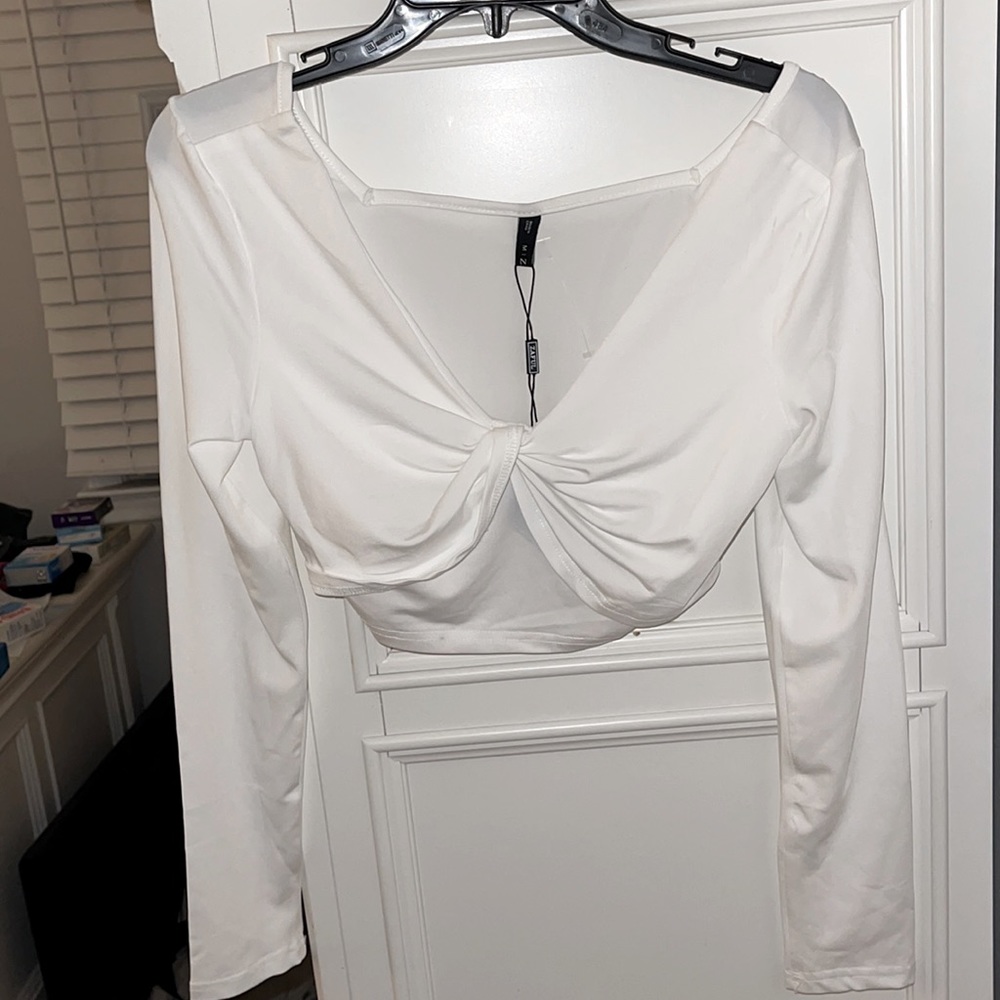 WIT Zaful White Long Sleeve Crop Top